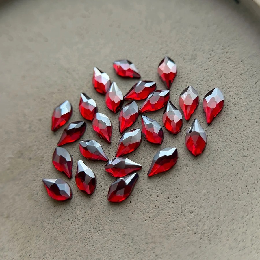 Diamants formes | Rubis Métallisé | Marie Ève Mongeau – Image 4