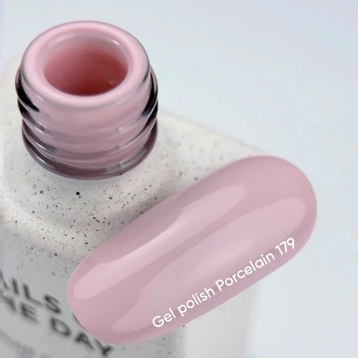 179 Porcelain Vernis Semi Permanent | NOTD – Image 2