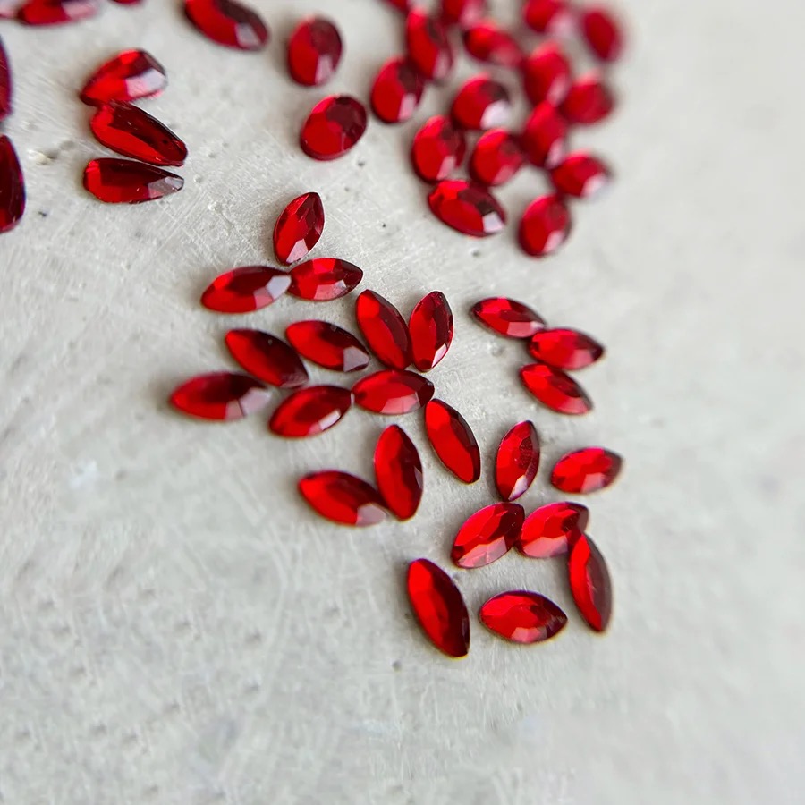 Diamants formes Minis | Rouge | Marie Ève Mongeau – Image 3
