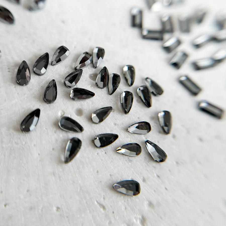 Diamants formes Minis | Argent Foncé | Marie Ève Mongeau – Image 2